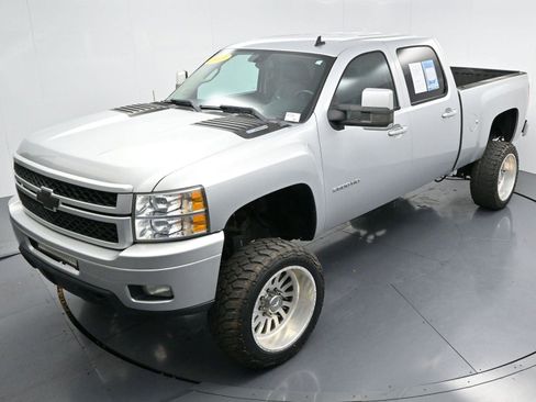 Used 2013 Chevrolet Silverado 2500 LTZ w/ LTZ Plus Package image 37