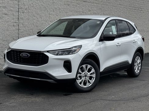 New 2025 Ford Escape Active image 2