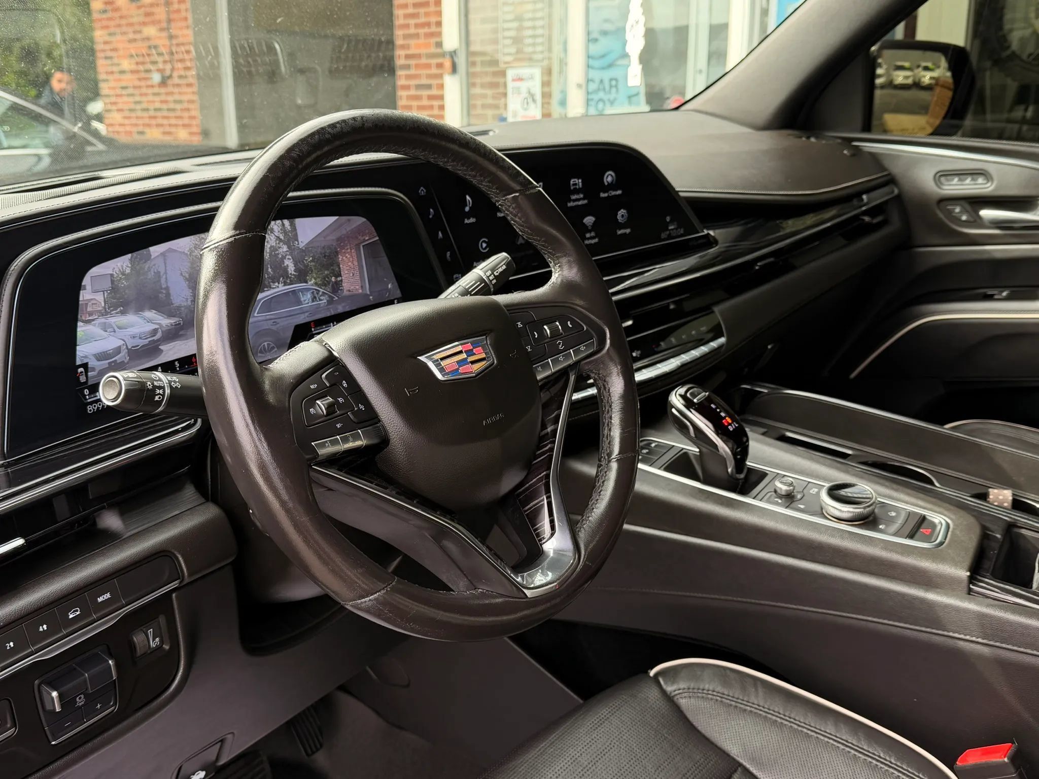 Used 2021 Cadillac Escalade Sport w/ LPO, ONYX Package AWD/4WD image 8