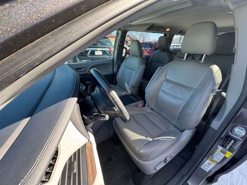 Used 2016 Toyota Sienna XLE w/ XLE Navigation Package image 9