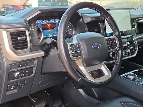 Used 2022 Ford Expedition Max XLT RWD image 10