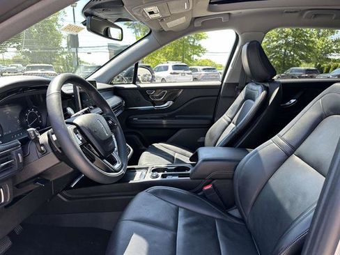 Used 2022 Lincoln Corsair AWD w/ Premium Package image 38