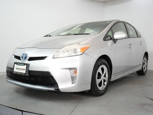 Used 2012 Toyota Prius Three image 3