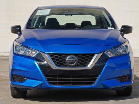 Used 2020 Nissan Versa S FWD image 7
