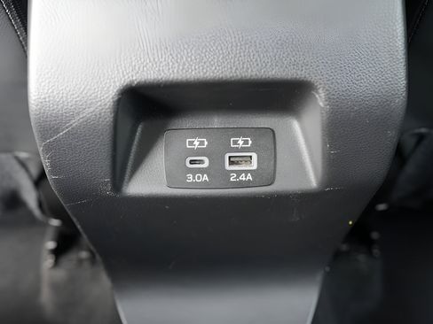Used 2024 Subaru Crosstrek 2.0i Premium AWD/4WD image 17