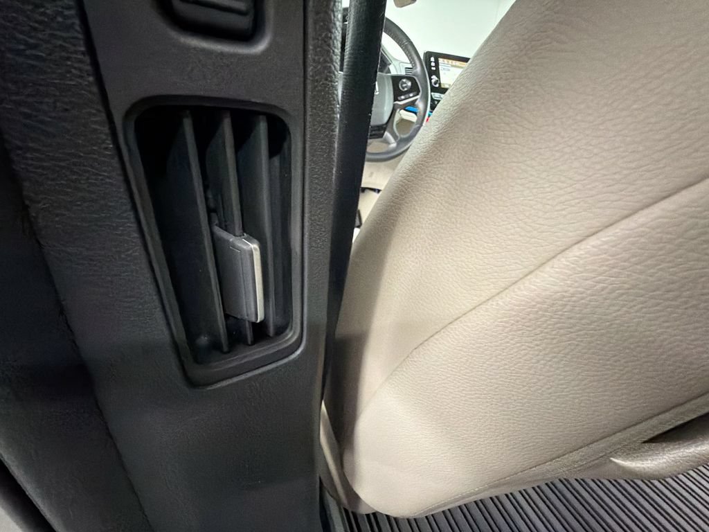 Certified 2024 Honda Odyssey Touring image 22
