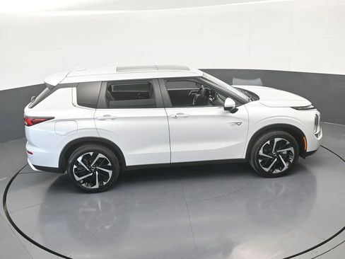 New 2025 Mitsubishi Outlander SE image 52