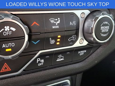 Used 2024 Jeep Wrangler Unlimited AWD/4WD image 24