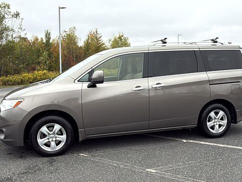 Used 2015 Nissan Quest SV image 12