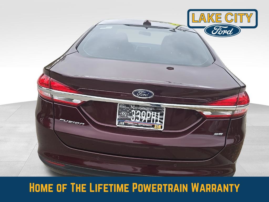 Used 2017 Ford Fusion SE w/ Fusion SE Technology Package FWD image 7