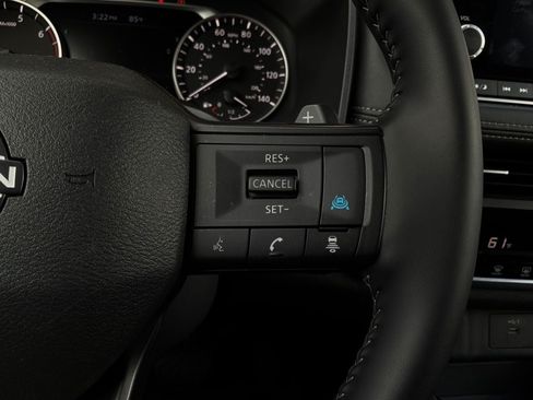 Used 2026 Nissan Rogue SV FWD image 34