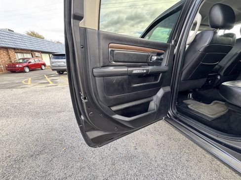 Used 2016 RAM 3500 Laramie AWD/4WD image 59