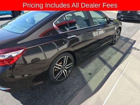 Used 2017 Honda Accord Sport image 13