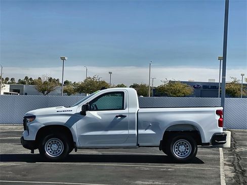 Used 2025 Chevrolet Silverado 1500 W/T image 8