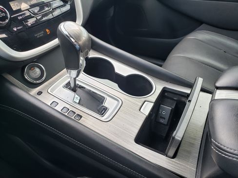 Used 2016 Nissan Murano SV image 20