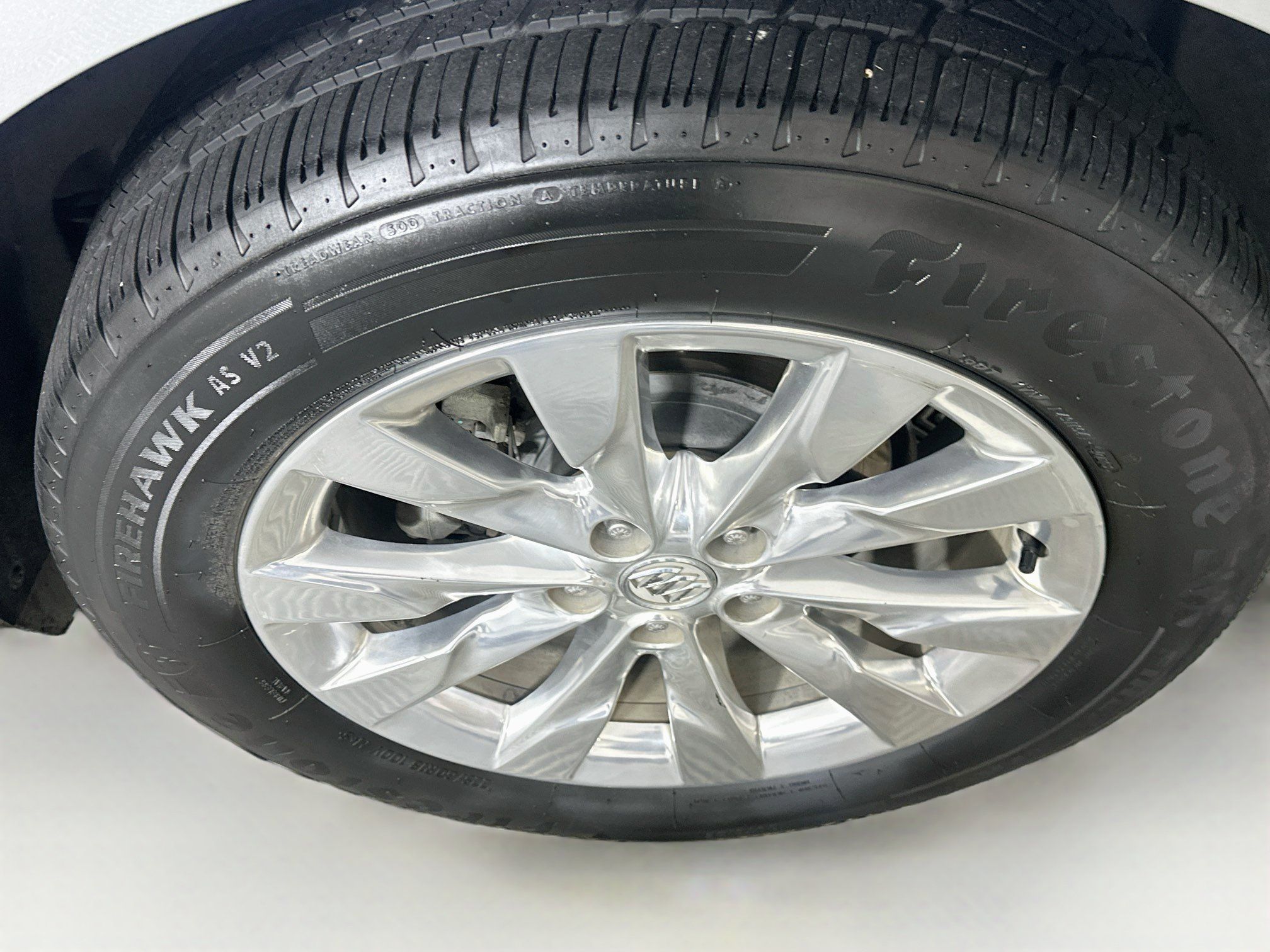 Used 2017 Buick Envision Essence FWD image 11