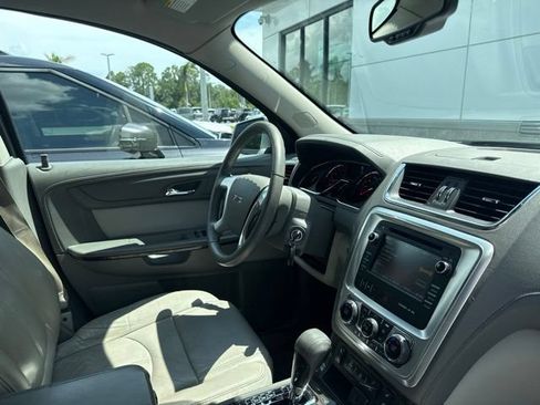 Used 2015 GMC Acadia SLT FWD image 3
