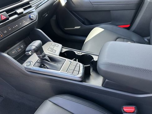 New 2026 Kia Sportage SX FWD image 19
