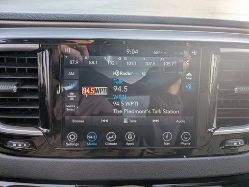 Used 2019 Chrysler Pacifica Touring Plus image 27