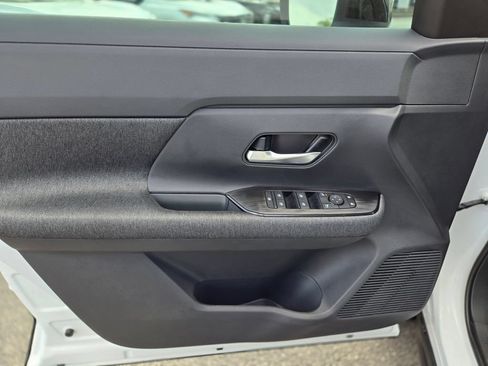 New 2026 Nissan Kicks SV FWD image 16