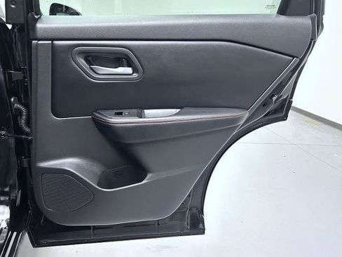 Certified 2025 Nissan Rogue SV w/ Rock Creek Premium Package AWD/4WD image 17