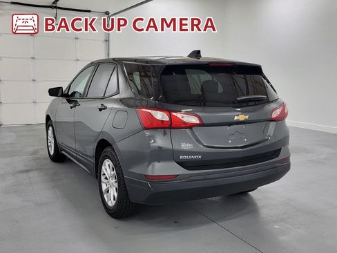 Used 2020 Chevrolet Equinox LS w/ LS Convenience Package FWD image 6