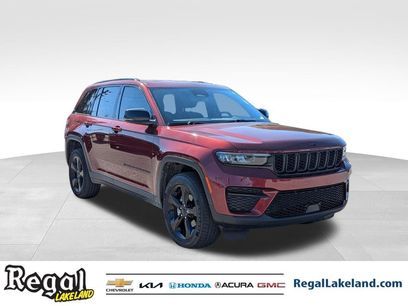 Used 2022 Jeep Grand Cherokee Altitude