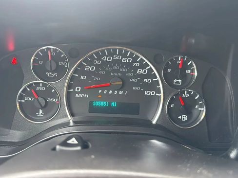 Used 2021 Chevrolet Express 2500 w/ Driver Convenience Package RWD image 6