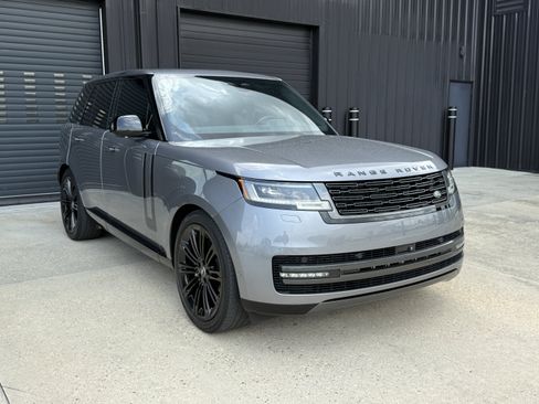 Used 2024 Land Rover Range Rover SE AWD/4WD image 7