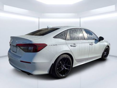 Used 2025 Honda Civic Sport image 3