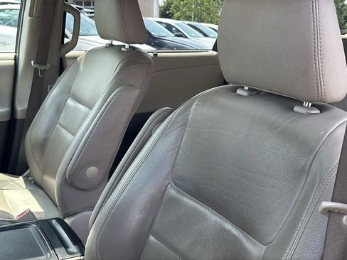 Used 2017 Toyota Sienna XLE w/ XLE Navigation Package FWD image 25
