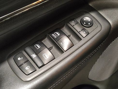 Used 2019 Jeep Grand Cherokee Limited X image 27