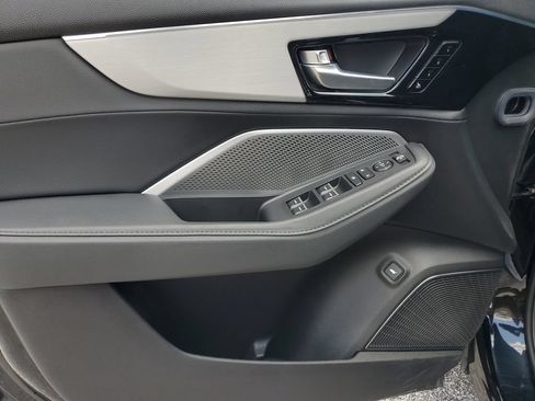Certified 2025 Acura MDX FWD image 18