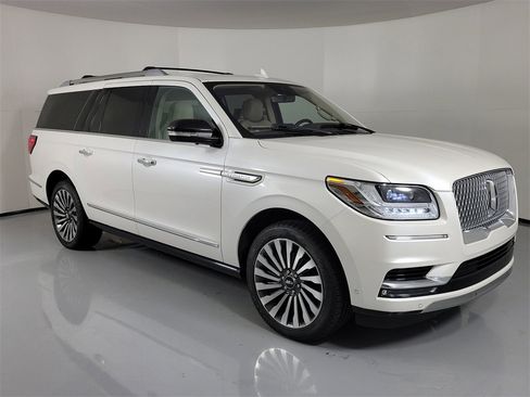 Used 2019 Lincoln Navigator L Reserve w/ Cargo Package image 1