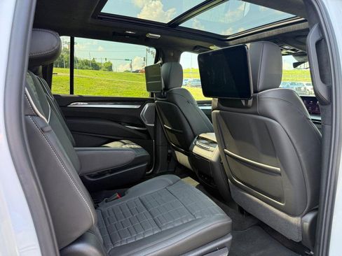 New 2026 Cadillac Escalade ESV V w/ LPO, ONYX Package AWD/4WD image 7