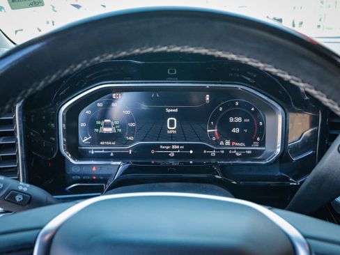 Used 2024 GMC Sierra 3500 SLE w/ SLE Convenience Package image 19