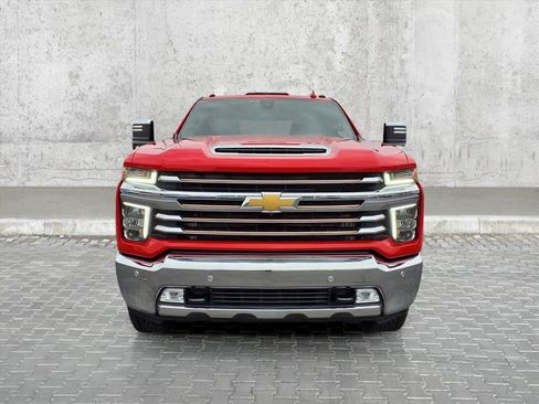 Used 2022 Chevrolet Silverado 2500 LTZ w/ LTZ Premium Package image 3