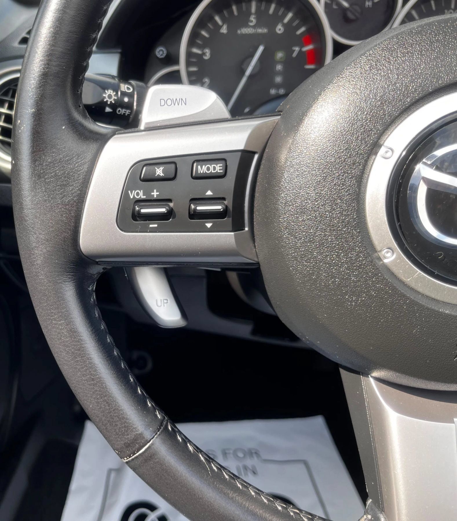 Used 2012 MAZDA MX-5 Miata Touring RWD image 28