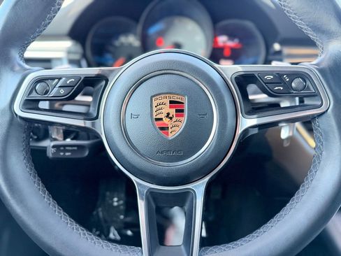 Used 2017 Porsche Macan S image 23