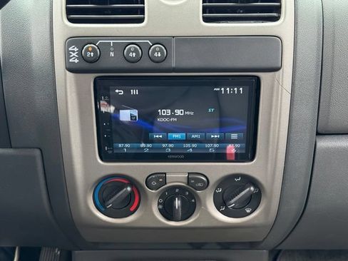 Used 2005 Chevrolet Colorado LS AWD/4WD image 3