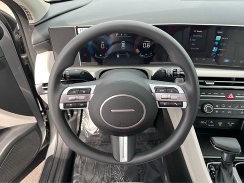 New 2026 Hyundai Tucson SE image 34