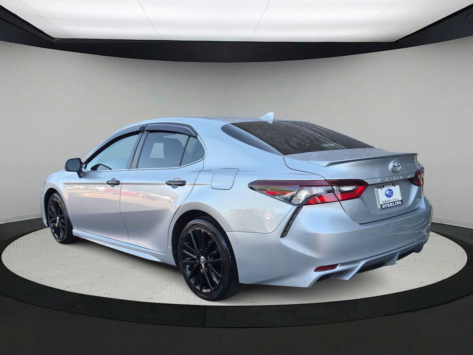Used 2023 Toyota Camry SE FWD image 6