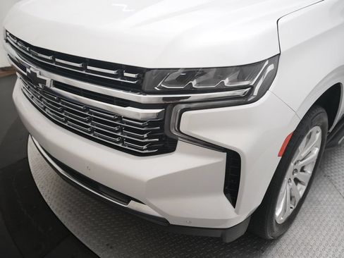 Used 2022 Chevrolet Tahoe Premier AWD/4WD image 7