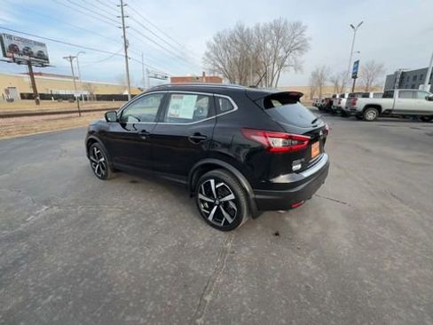 Used 2022 Nissan Rogue Sport SL image 6