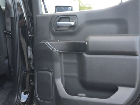 Used 2021 Chevrolet Silverado 1500 Custom Trail Boss w/ Midnight Edition AWD/4WD image 31