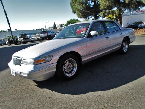 Used 1996 Mercury Grand Marquis LS image 2