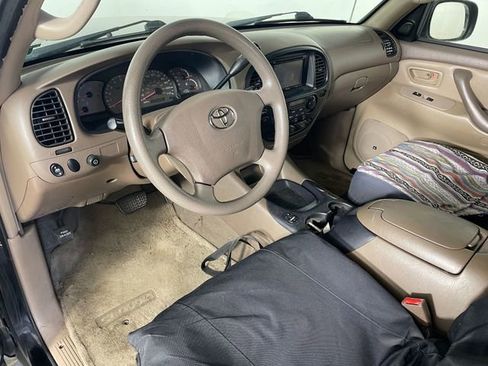 Used 2003 Toyota Sequoia SR5 RWD image 3