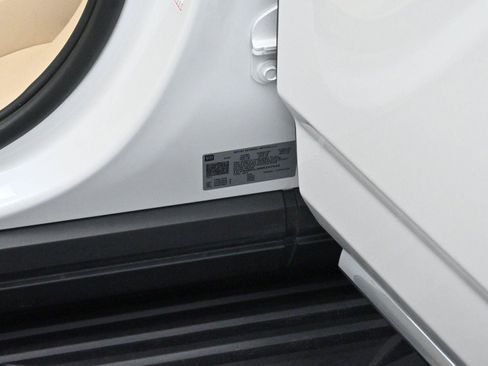 Certified 2024 Cadillac Escalade Premium Luxury w/ LPO, Floor Liner Package image 46