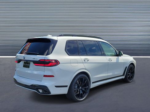 New 2027 BMW X7 xDrive40i w/ Executive Package AWD/4WD image 3