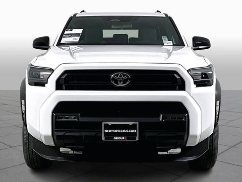 Used 2025 Toyota 4Runner SR5 image 3